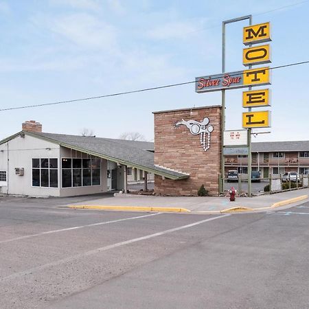Oyo Silver Spur Burns Hwy 20 Экстерьер фото