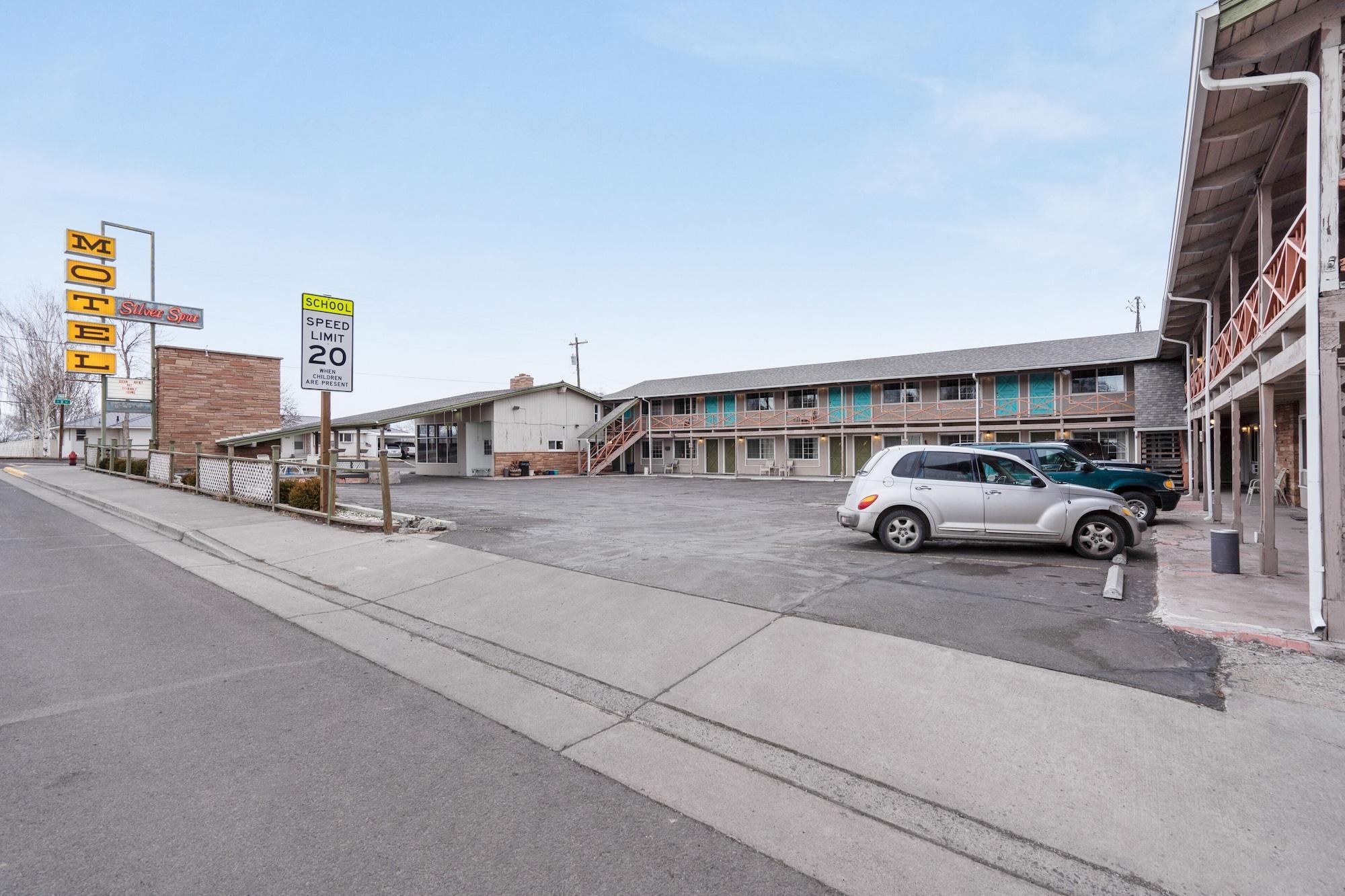 Oyo Silver Spur Burns Hwy 20 Экстерьер фото